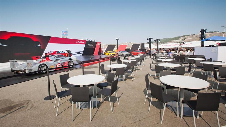 奧迪電動(dòng)概念跑車的發(fā)布會(huì)從現(xiàn)場(chǎng)布景和展示設(shè)計(jì)到視頻和整體活動(dòng)制作都無縫過渡 - 第11張 - 會(huì)展活動(dòng)策劃CCASY.COM 奧迪電動(dòng)概念跑車的發(fā)布會(huì)從現(xiàn)場(chǎng)布景和展示設(shè)計(jì)到視頻和整體活動(dòng)制作都無縫過渡 - 第11張