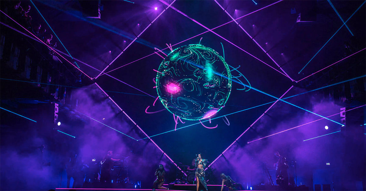 捷豹的發(fā)布會(huì)舞美太美了 - 第11張 - 會(huì)展活動(dòng)策劃CCASY.COM 捷豹的發(fā)布會(huì)舞美太美了 - 第11張