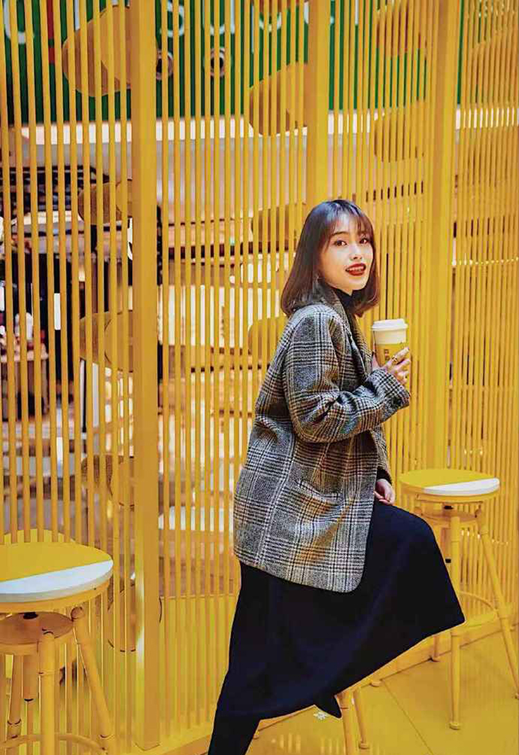 黃黃的茶飲快閃店活動(dòng)看著心情就莫名地陽(yáng)光起來(lái)了 - 第10張 - 會(huì)展活動(dòng)策劃CCASY.COM 黃黃的茶飲快閃店活動(dòng)看著心情就莫名地陽(yáng)光起來(lái)了 - 第10張