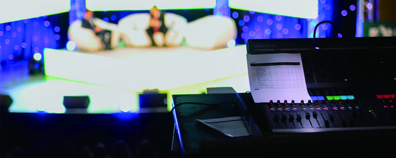 主持人主持活動(dòng)時(shí)要注意哪些問題 - 第1張 - 會(huì)展活動(dòng)策劃CCASY.COM 主持人主持活動(dòng)時(shí)要注意哪些問題 - 第1張