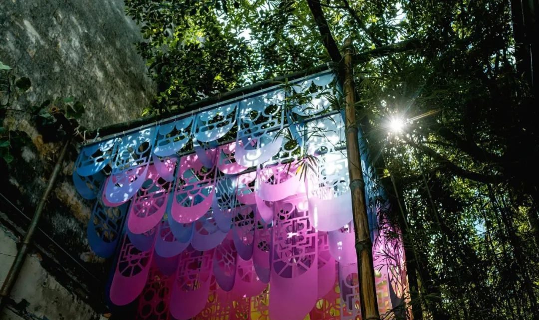 鬼仔巷「超月門窗」藝術(shù)展覽活動策劃裝置盡顯東方韻味 - 第4張 - 會展活動策劃CCASY.COM 鬼仔巷「超月門窗」藝術(shù)展覽活動策劃裝置盡顯東方韻味 - 第4張