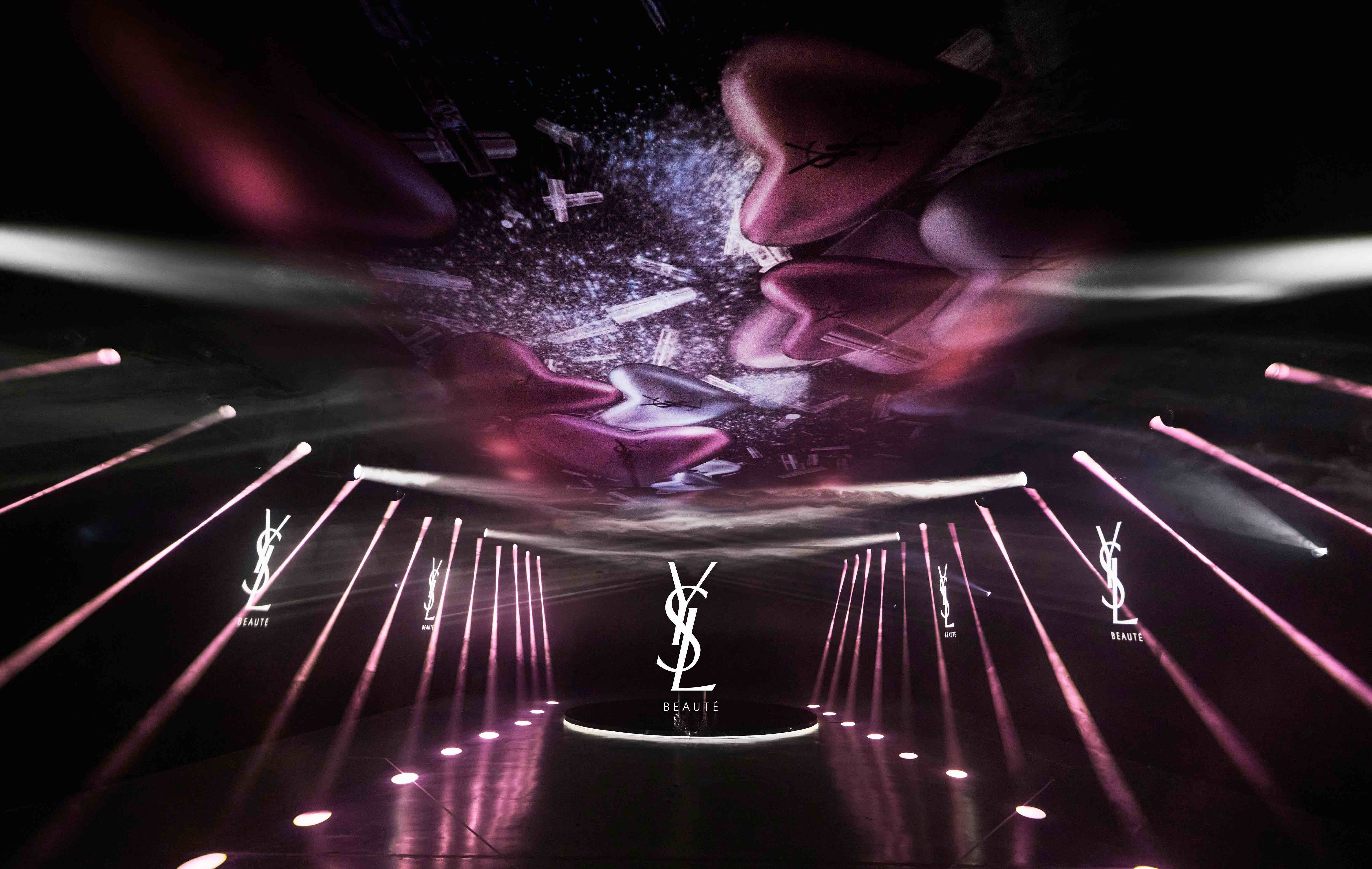 YSL LOVESHINE FACTORY快閃活動(dòng)策劃以冷感粉裝碰撞純粹之銀 - 第28張 - 會(huì)展活動(dòng)策劃CCASY.COM YSL LOVESHINE FACTORY快閃活動(dòng)策劃以冷感粉裝碰撞純粹之銀 - 第28張