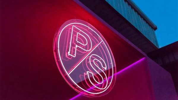 Paul Smith的發(fā)布會應該就是英式趣味細節(jié)的表率嘛