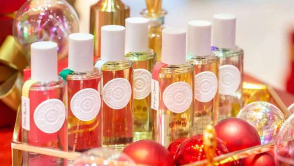 快接函，巴黎皇室的圣誕快閃店邀請函已發(fā)送