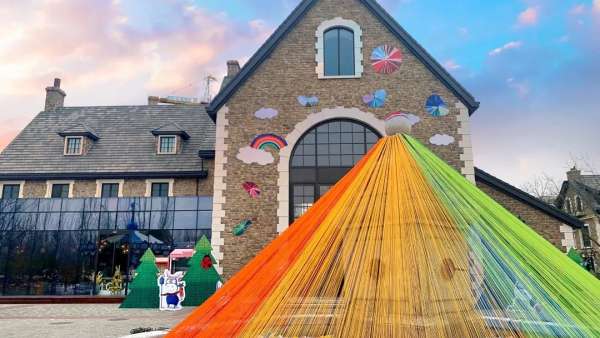 毛線主題展覽玩出了花樣和色彩，冬天也是暖暖的