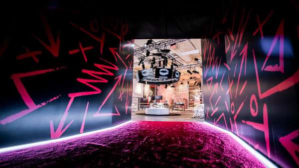 籃球快閃店吸引力就是強(qiáng)，互動(dòng)&采購(gòu)均可，還能與NBA明星見(jiàn)面