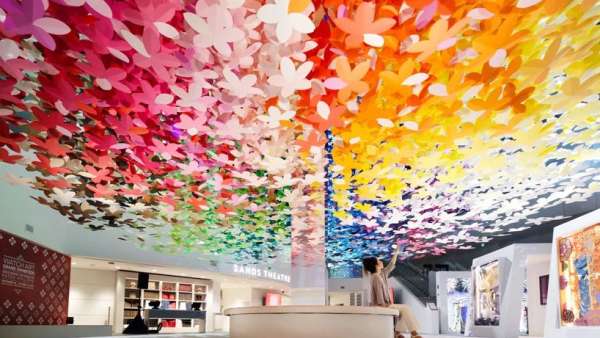 百達(dá)翡麗會(huì)展活動(dòng)策劃的中心裝置“百色花”活力無(wú)極限