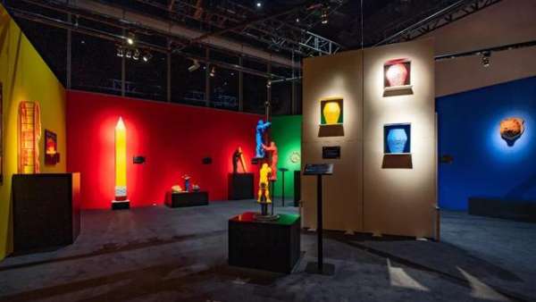 積木打造的當(dāng)代藝術(shù)展覽活動(dòng)開SHOW了，帶你解鎖他與積木的淵源