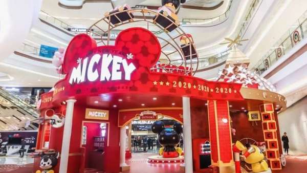 米奇坐坐策劃了3M巨型童話城堡快閃店活動(dòng)，和家族全明星亮相