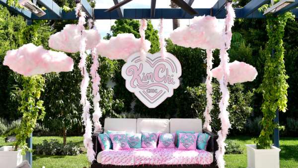 美妝產(chǎn)品新品發(fā)布會活動既好玩又豐富多彩，自拍更是美到爆表