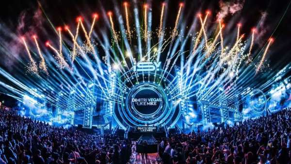 超燃音樂節(jié)活動策劃濃濃的機械感和金屬感，是觸及靈魂的視聽盛宴