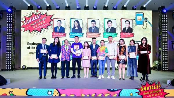 奇光異色的年會(huì)活動(dòng)策劃當(dāng)屬Savills最敢玩，不遺余力玩轉(zhuǎn)色彩