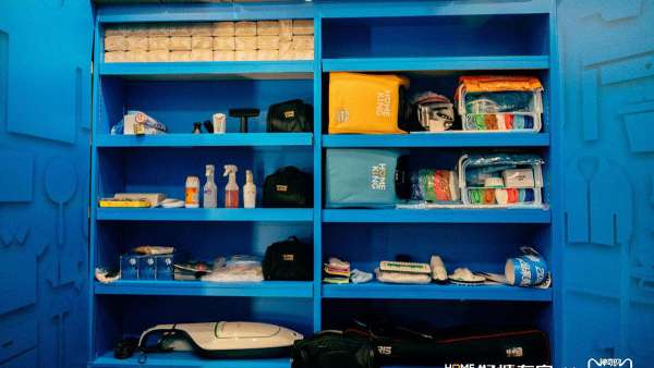 菜市場(chǎng)里上演的這場(chǎng)快閃店活動(dòng)承包了整個(gè)家務(wù)自由運(yùn)動(dòng)