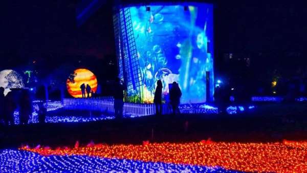 看看這場(chǎng)“耕耘”在大地上的燈光秀活動(dòng)吧，感受春回大地的喜悅