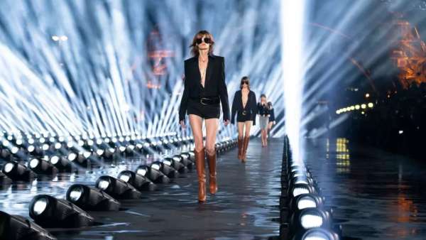 2020年的這幾場秀場活動的舞美視覺設計驚艷了眼球