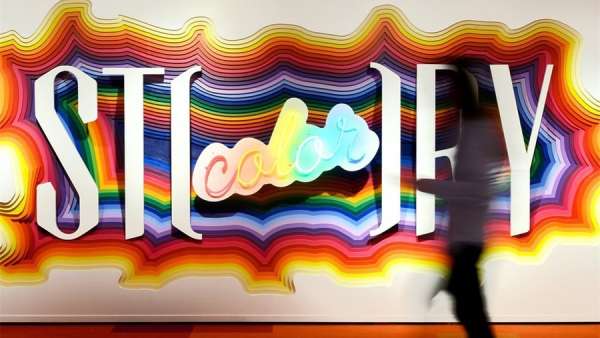 百貨公司策劃的這場“色彩的故事”的活動(dòng)滿滿的“彩虹糖”，美極了