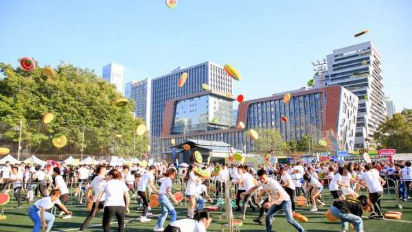 員工嘉年華活動該怎么ZAO，超燃環(huán)境布置超炫時尚裝扮不ZAO才怪