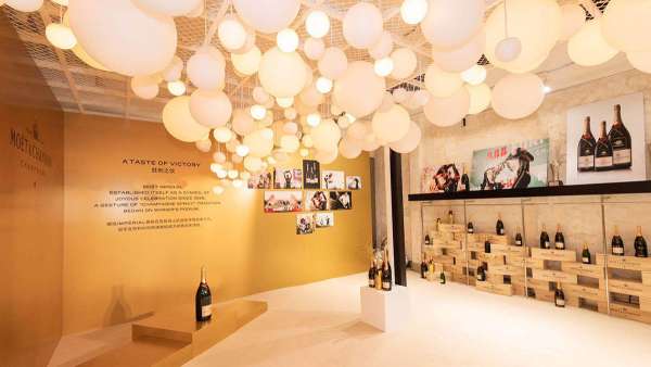 快閃店活動攜手酷炫派對，帶你見證真正的高光時刻