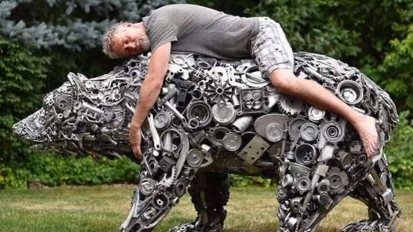 美國這個環(huán)保主題的展覽活動用的都是被丟棄的金屬制品，太酷炫了