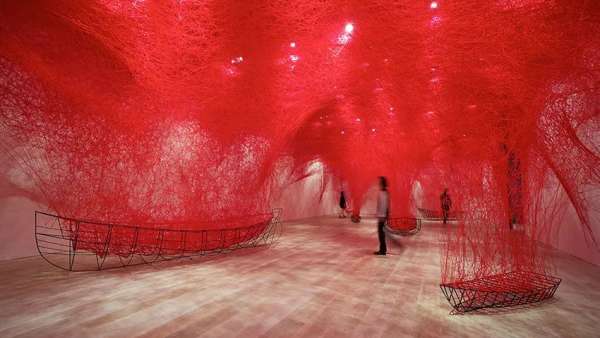 沉浸式作品會(huì)展活動(dòng)再次觸動(dòng)人心，抽象又寫(xiě)實(shí)的作品思考著靈魂與生命意義