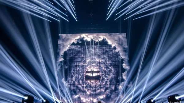 演唱會(huì)活動(dòng)現(xiàn)場(chǎng)的舞美設(shè)計(jì)怎么能更震撼，Rave姿態(tài)就看這里了