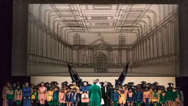 用舞美設(shè)計詮釋每場活動策劃的故事內(nèi)容，她做的就很好