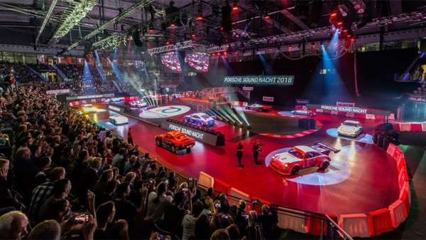 汽車慶典活動用引擎之聲詮釋著大品牌70年的歷史文化，過癮！