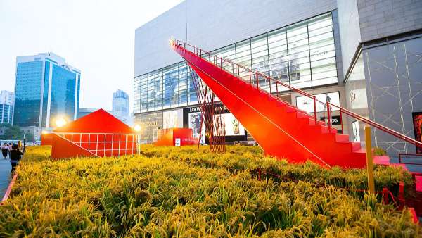 這是近期最喜歡的展覽活動(dòng)美陳了，金色稻浪詮釋了豐收了！