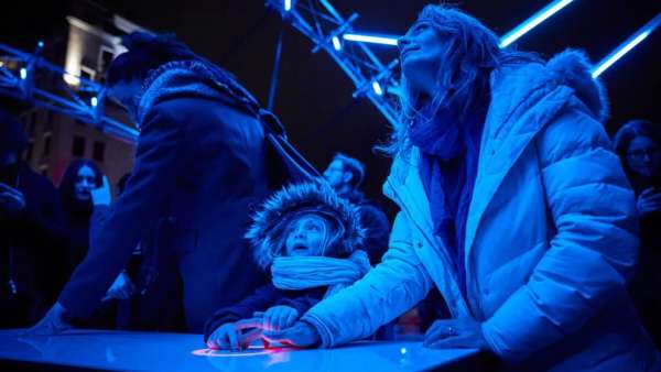 藝術(shù)展覽的這些大型燈光裝置竟是出自建筑師之手，神奇啊