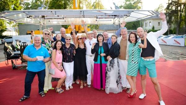 香檳酒的推廣活動(dòng)策劃噱頭不是產(chǎn)品，竟是50米高空的舉辦場(chǎng)地