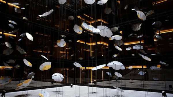 美陳展覽活動怎么讓人拍手叫絕，看看這個藝術(shù)家就深有體會