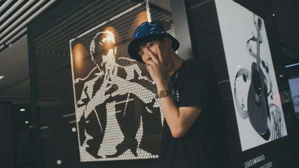 奧利奧真會(huì)玩，跨界展覽活動(dòng)掀起一場(chǎng)地鐵里的特殊演唱會(huì)