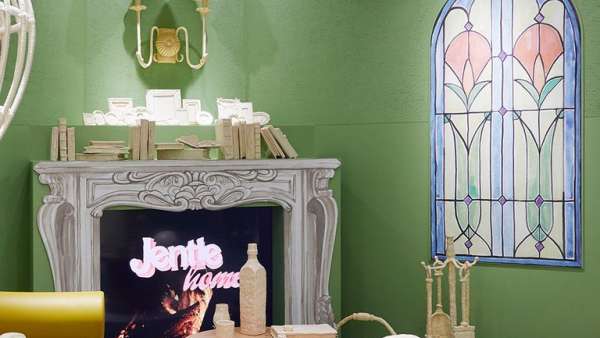 玩偶之家快閃展覽活動(dòng)呈現(xiàn)了童真記憶展開(kāi)的那個(gè)奇趣幻想世界