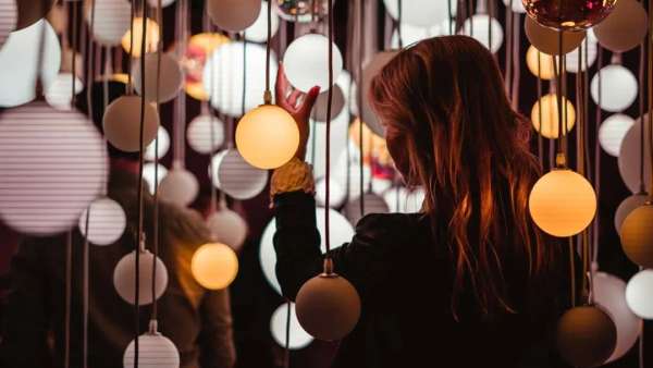 MODS數(shù)字藝術(shù)展覽活動策劃的魔幻空間被數(shù)位技術(shù)創(chuàng)造得超夢幻