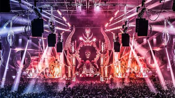 硬派電音盛會(huì)活動(dòng)策劃的“陰影的交響樂”舞美設(shè)計(jì)震撼了！