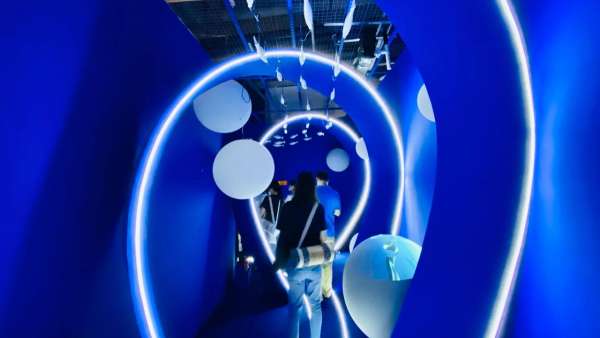 “愛混敢嗲·不期而愈”多媒體環(huán)保藝術(shù)展覽活動(dòng)策劃真的很魔幻