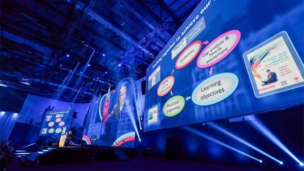 倫敦心臟病醫(yī)學(xué)大會(huì)活動(dòng)策劃現(xiàn)場(chǎng)超1000個(gè)現(xiàn)場(chǎng)活動(dòng)，震撼