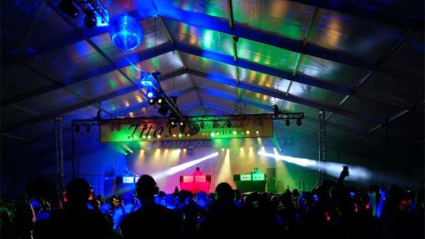 伏特加經(jīng)銷商冒險(xiǎn)派對活動(dòng)策劃的極限音樂節(jié)就是要你嗨