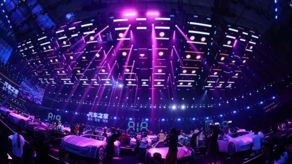 818全球汽車(chē)夜盛典活動(dòng)策劃的舞美設(shè)計(jì)感官體驗(yàn)太神了！