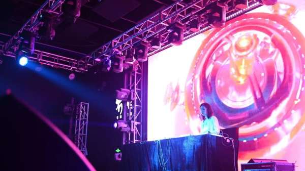 2020這場(chǎng)「黃色」女孩夏日派對(duì)活動(dòng)策劃燃起了青年們?cè)陝?dòng)的心