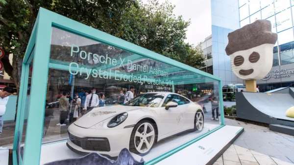 結晶腐蝕版911藝術車快閃式展覽活動策劃亮了整個TX淮海