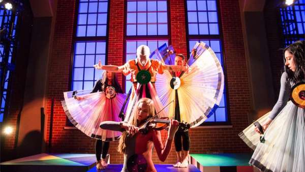 圣日耳曼利口酒夏至派對(duì)活動(dòng)策劃成一場(chǎng)鮮花的派對(duì)，太仙了！