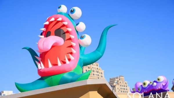 聽說今年的藍(lán)色港灣燈光節(jié)活動(dòng)策劃被一群怪獸占據(jù)了風(fēng)頭