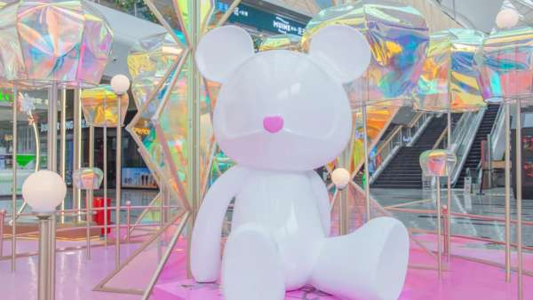 用一場雪域精靈的冬季美陳展覽活動策劃，為寒冬奉上溫暖的希望