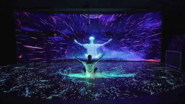 戰(zhàn)斗民族視聽交互活動策劃不是藝術(shù)，是把你變成藝術(shù)家的魔術(shù)