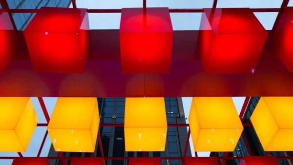 魔都「就地過年」新春展覽活動(dòng)策劃200盞燈，化身時(shí)髦的璀璨燈海