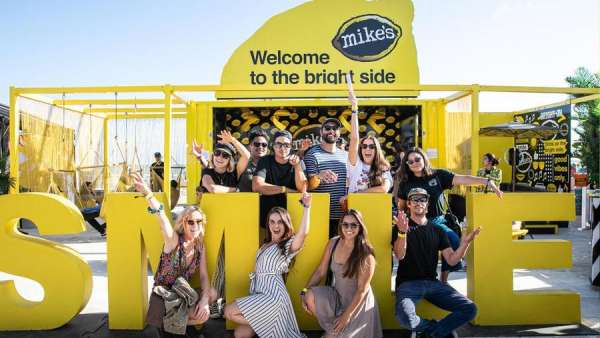 邁克檸檬水「歡樂快樂」產品體驗活動策劃試飲區(qū)的設計更讓人嗨森