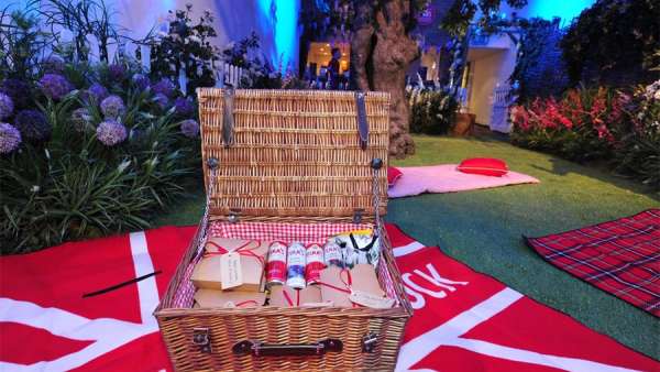 皮姆甜酒的夏季花園體驗(yàn)活動(dòng)策劃濃縮了英國(guó)人夏天的所有映像