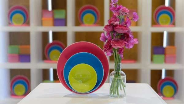 特百惠產(chǎn)品發(fā)布會(huì)活動(dòng)策劃功能分區(qū)超清晰，視覺(jué)效果也很清新