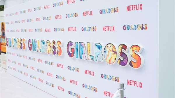 美劇《Girl Boss》首映式派對活動策劃還原了女主的真實經(jīng)歷